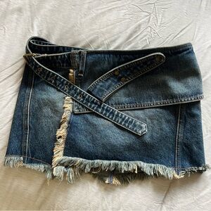 H:ours Sevilla Mini Skirt